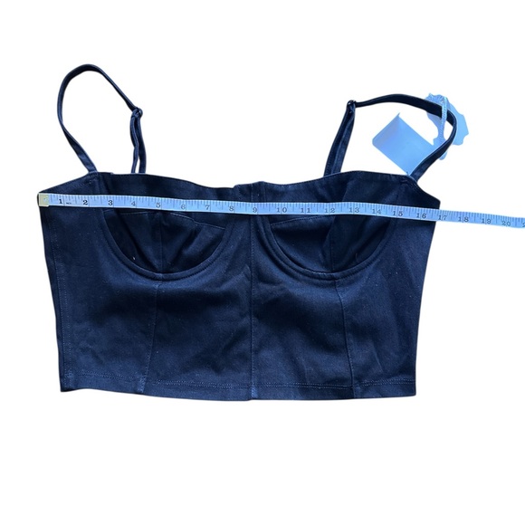 Good American Sleek Black Crop Top - Picture 7 of 8